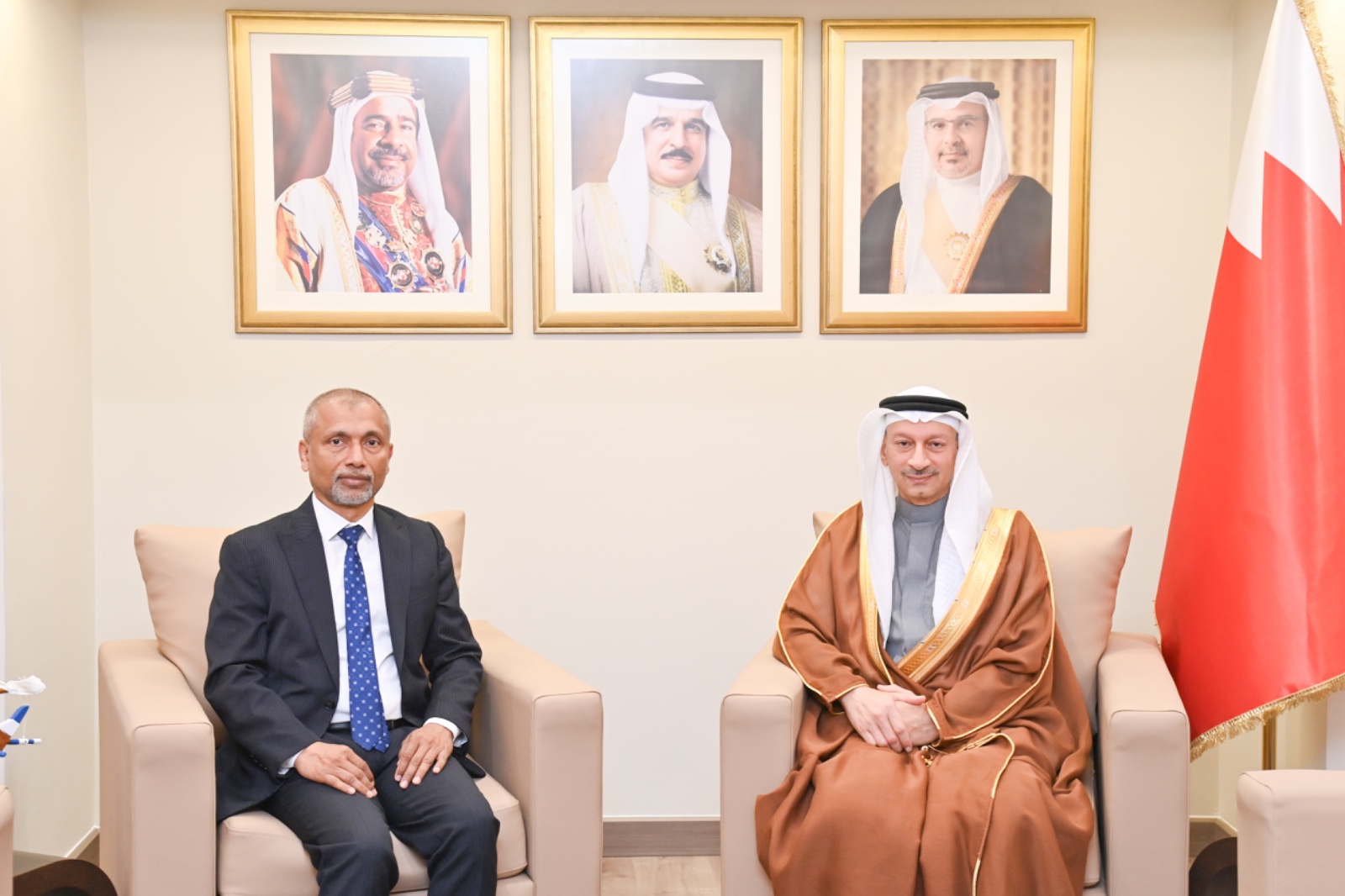 محافظ الشمالية يستقبل سفير جمهورية بنغلاديش الشعبية لدى مملكة البحرين<